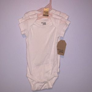 Chickpea New 3 pack Bodysuits Baby size 6 - 9 months white onesie